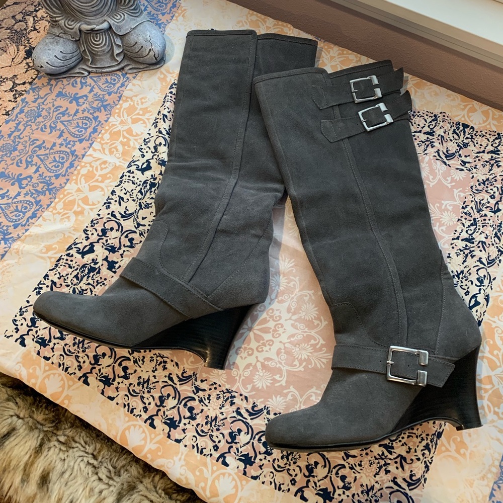 ✨Sexy Biker Style - Soft Genuine Suede Wedge Boots!✨